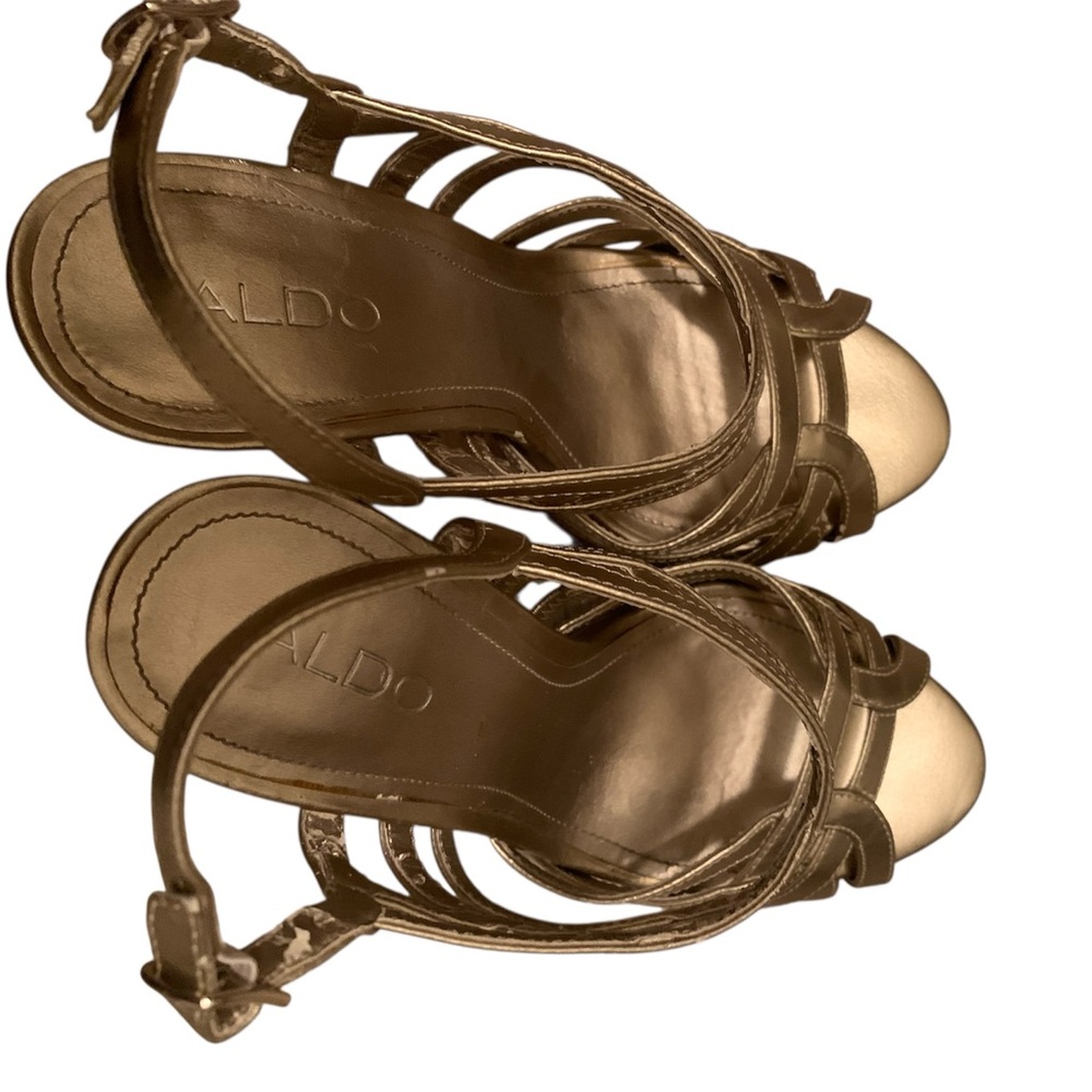 ALDO Women's Elegant Gold Heels - Picture 4 of 8